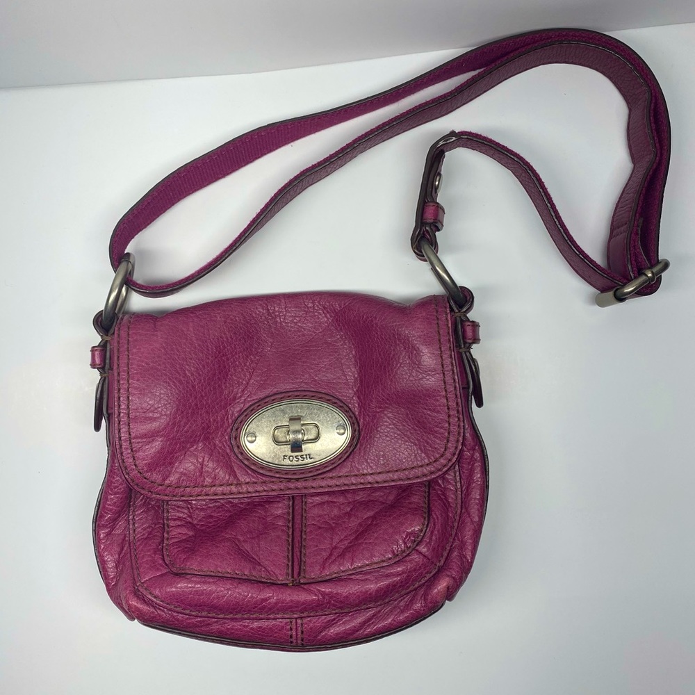 Fossil full grain leather crossbody with key